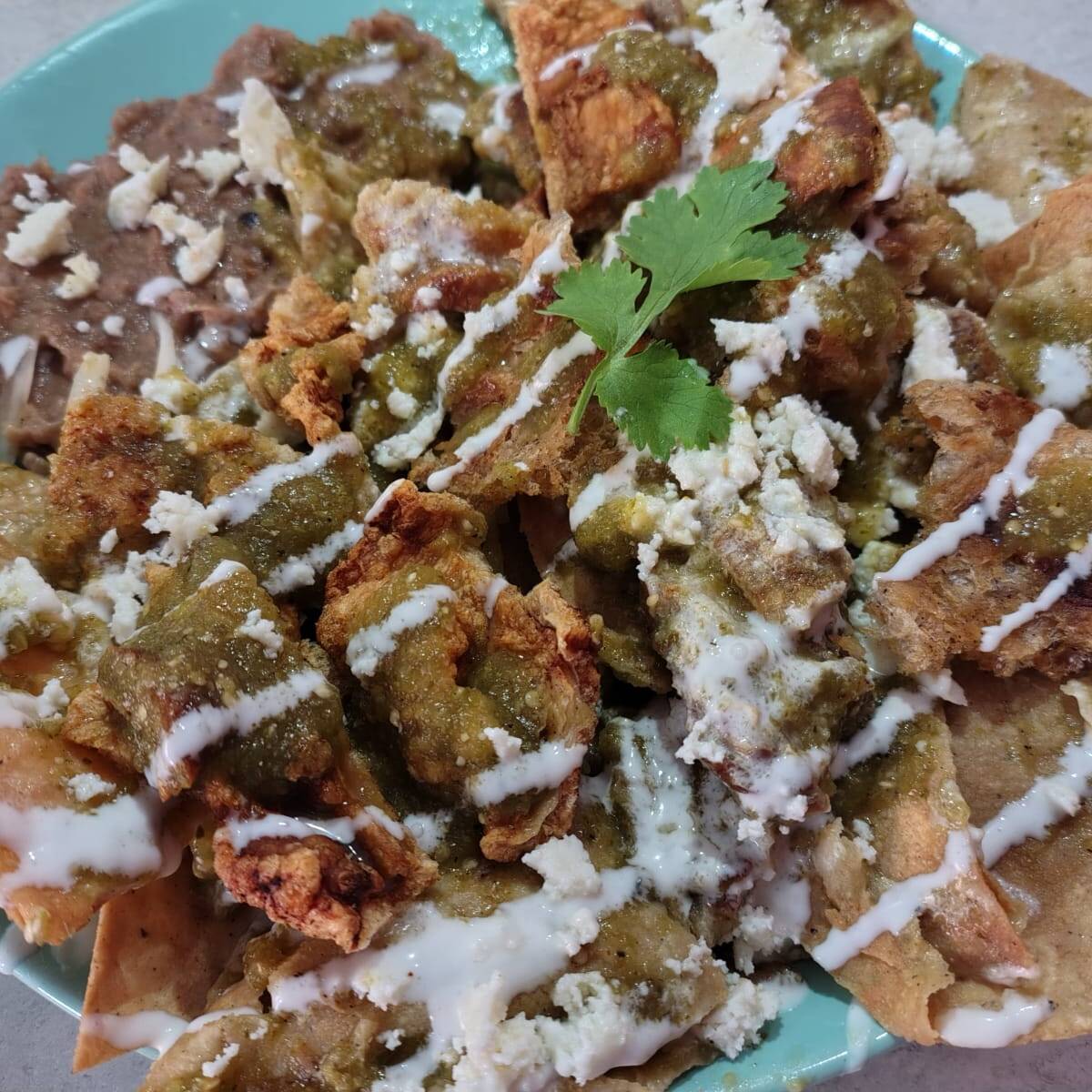 Chilaquiles con Chicharrón