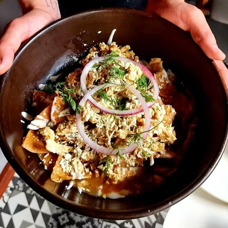 Chilaquiles con Pollo