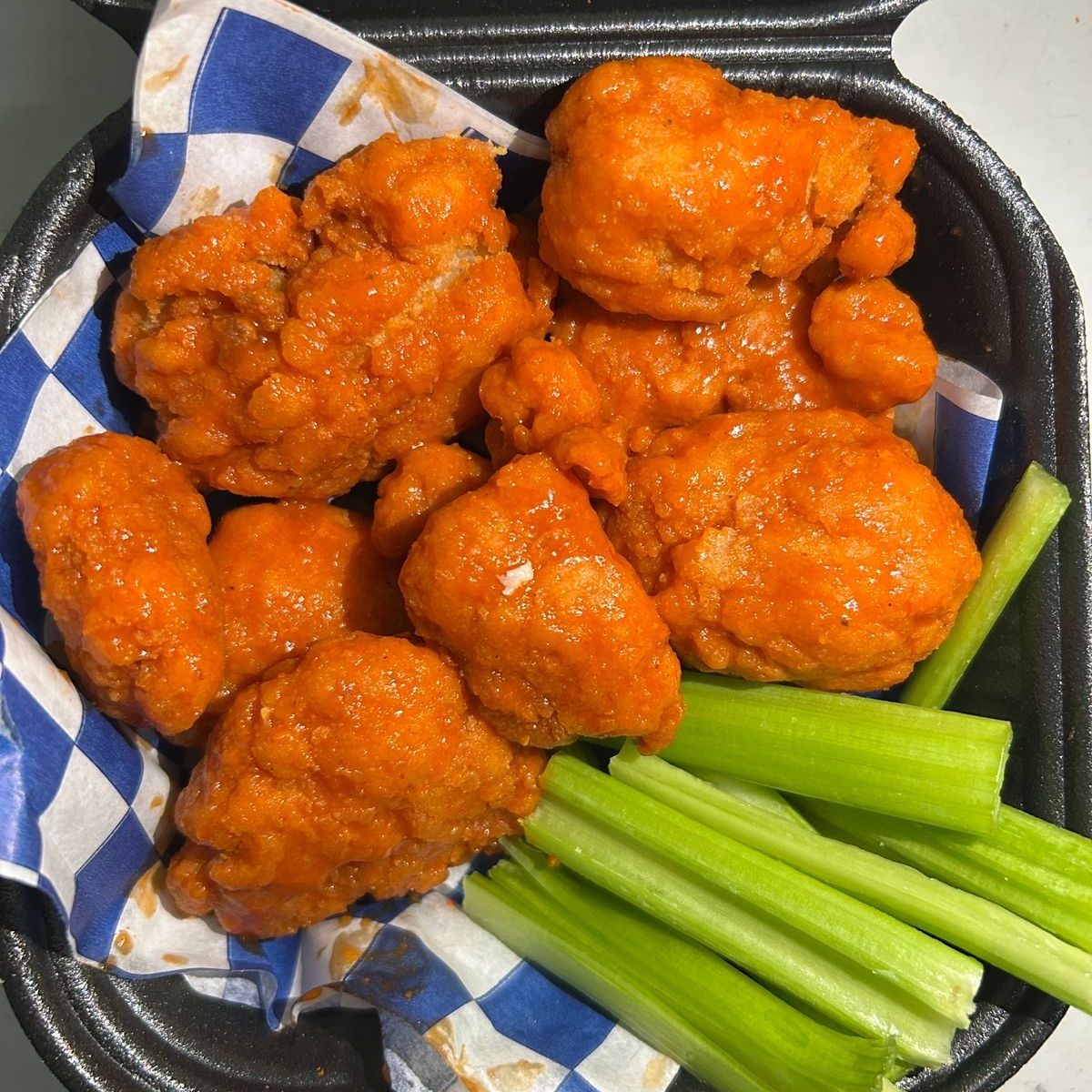 Orden de Boneless + Papas Chicas