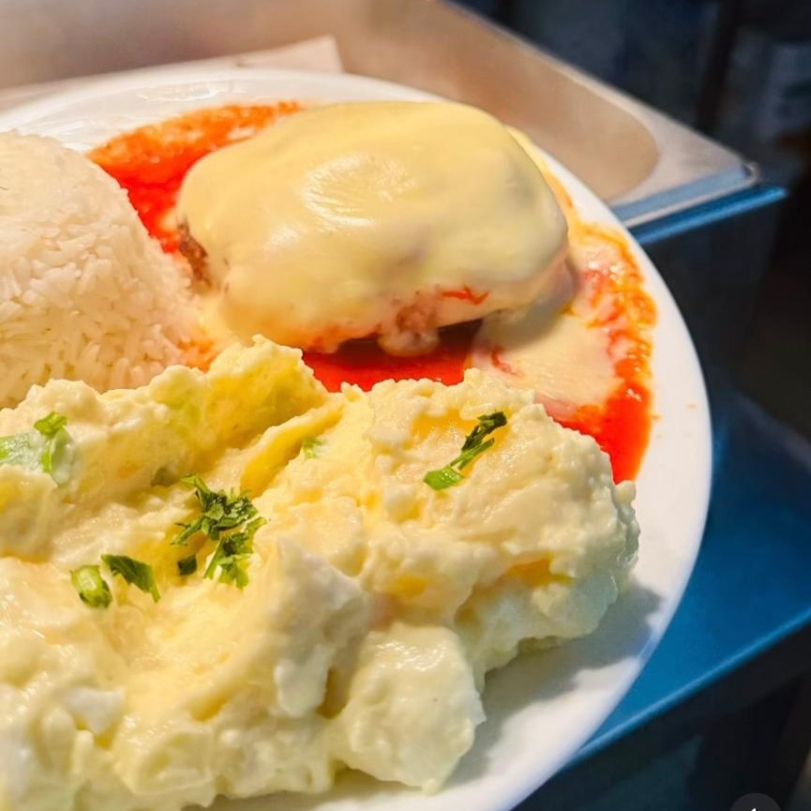 Delicioso Polpetone ao Molho artesanal da casa