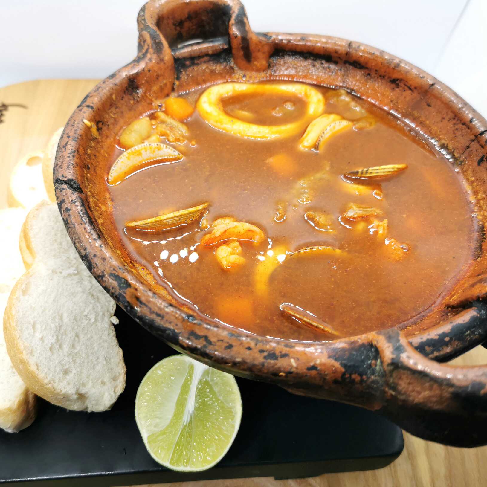 Cazuela de Mariscos (480ml)