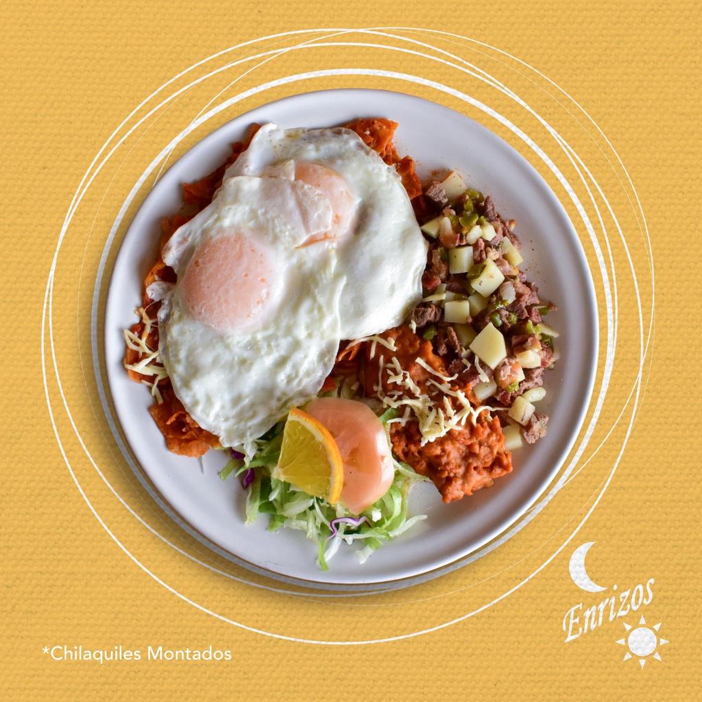 Chilaquiles montados