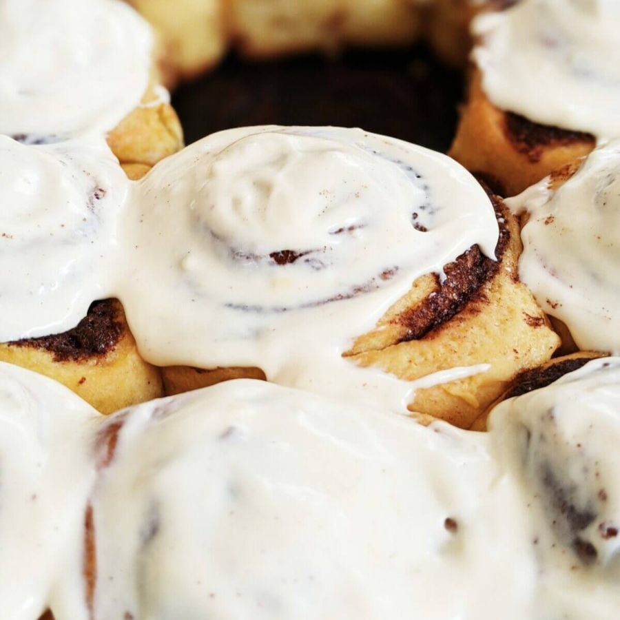 Rol de Canela Glaseado Queso Crema
