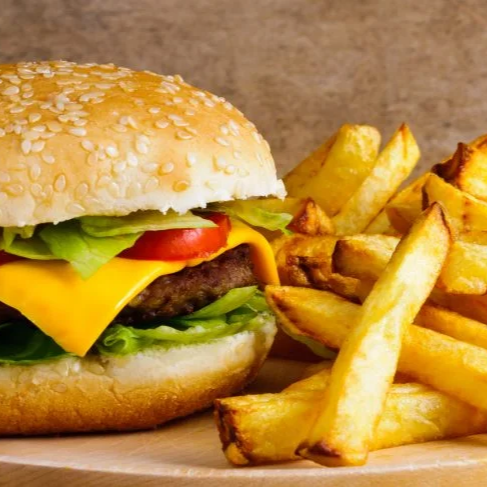 Hamburguesa Mediana Clásica con Papas
