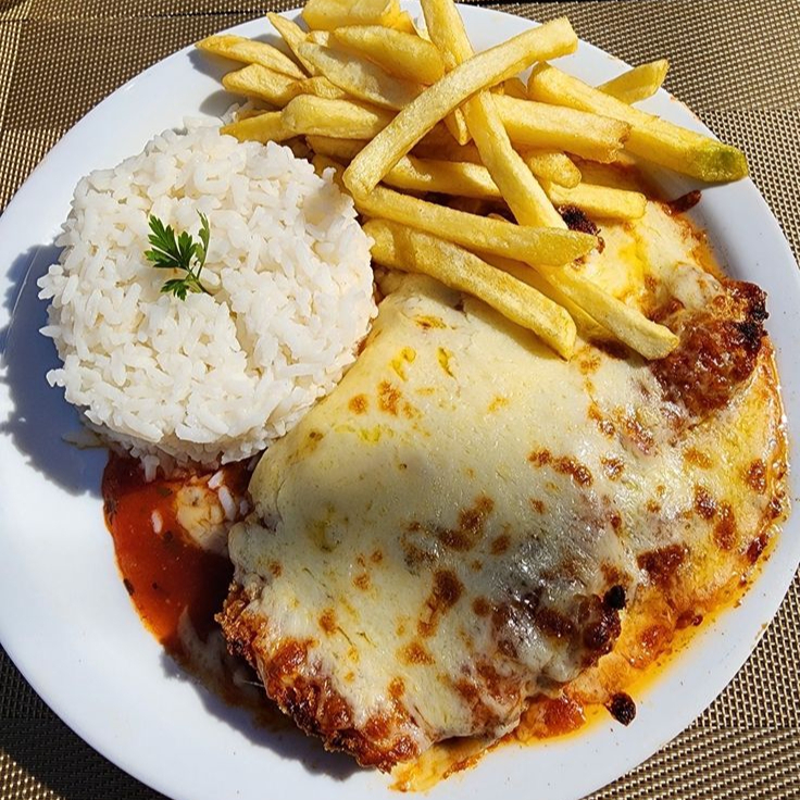 ACOMPANHA:arroz,feijão e farofa