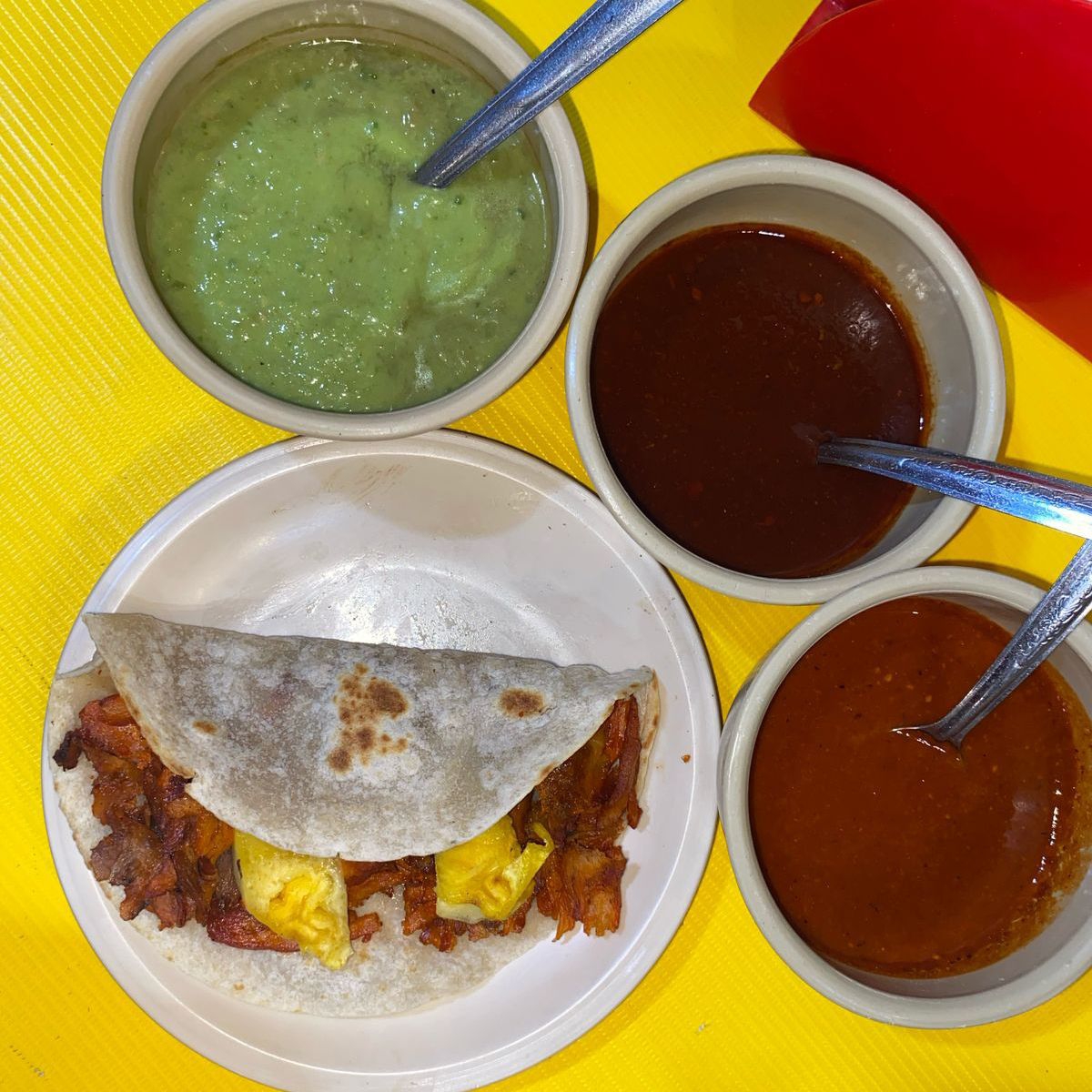 Taco de Pastor con Tortilla de Harina.