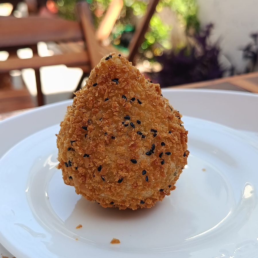 A melhor coxinha da cidade, super crocante e suculenta com recheio de camarão e crean chesee 130g