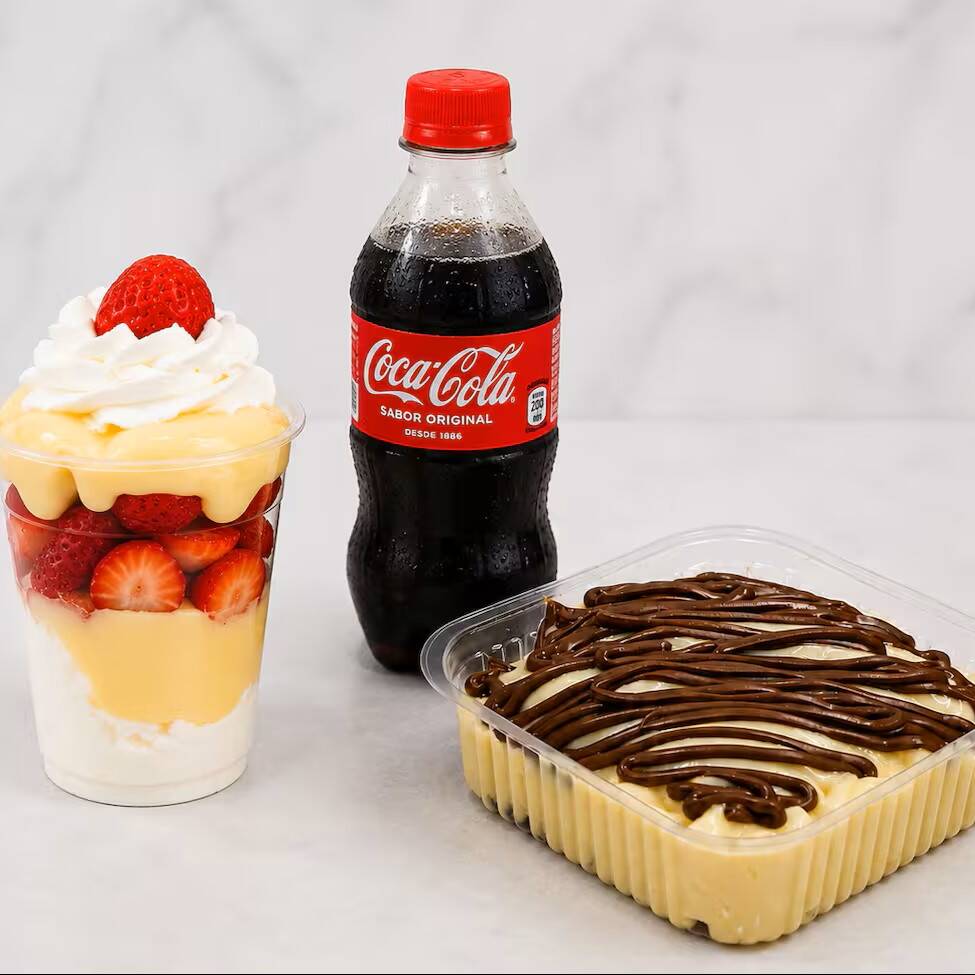 Um combo completo para matar sua vontade de doce ou dividir. Acompanha 1 copo do cardápio a sua escolha de +-250ml, um brownie recheadissímo tamanho 7x7 (+-200gr) e uma coca cola de 200ml geladinha. Tudo feito na hora para comer fresquinho.