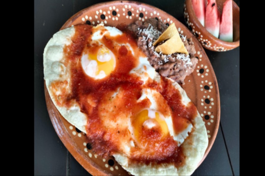 HUEVOS RANCHEROS