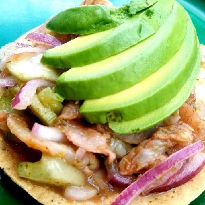 TOSTADA DE AGUACHILE