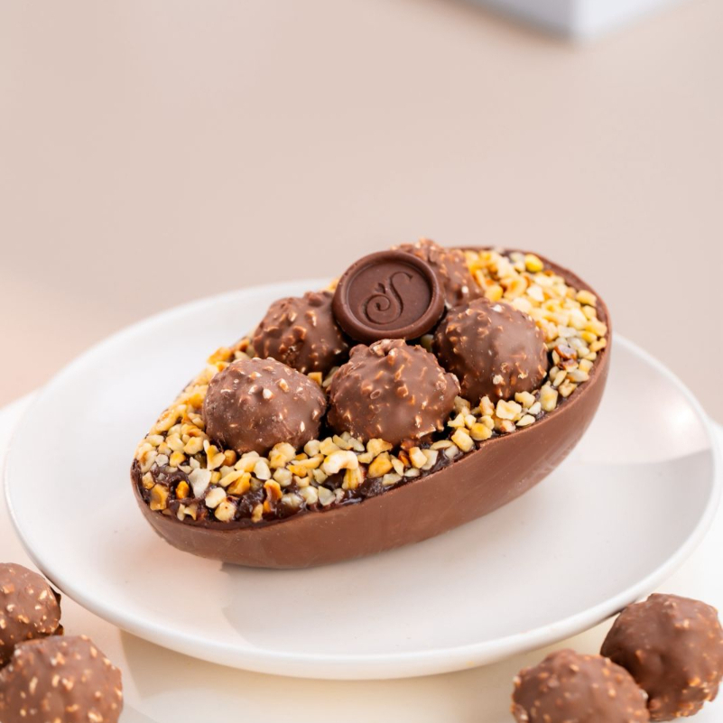 Casca de chocolate belga com brigadeiro belga, Nutella e avelã. Elegante e inesquecível. Aprox. 340g