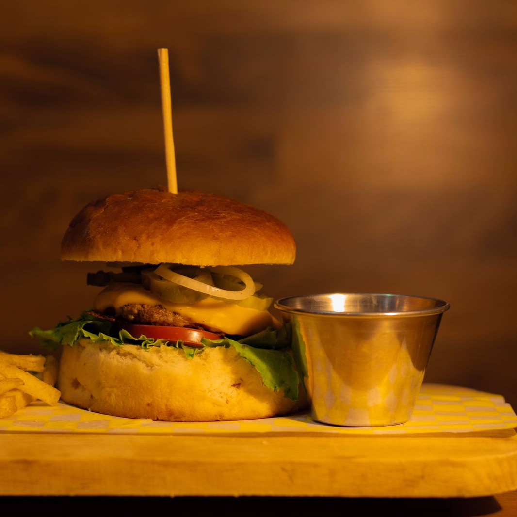 HAMBURGUESA CLASICA