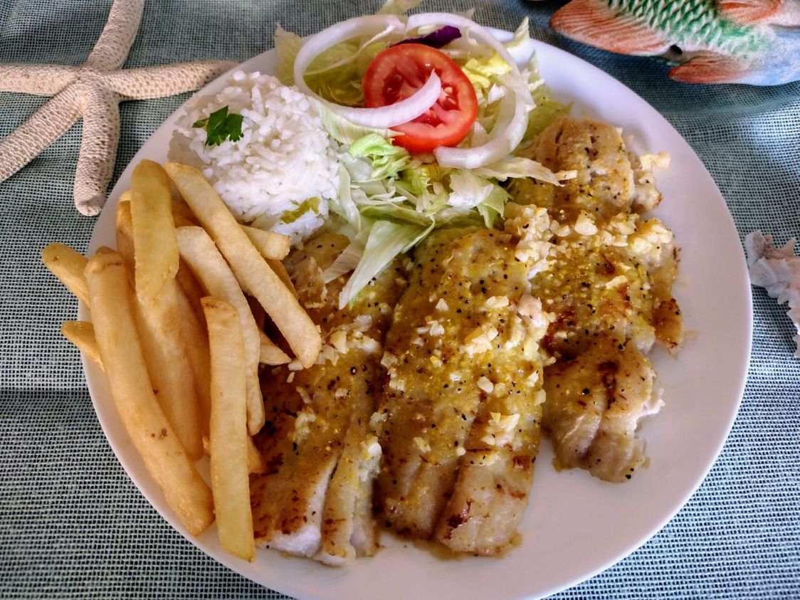 Filete de Trucha al Mojo de Ajo