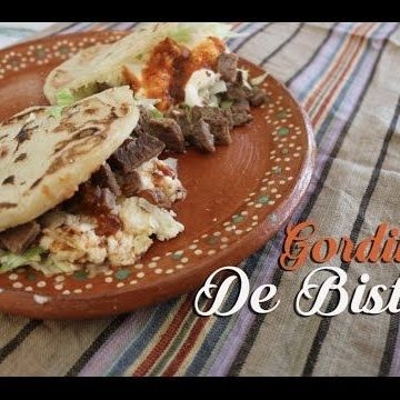 Gorditas Rellenas de Bistec