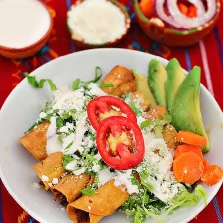 Tacos Dorados 5 Piezas