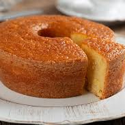 Bolo de abacaxi com coco ralado fofinho delicioso