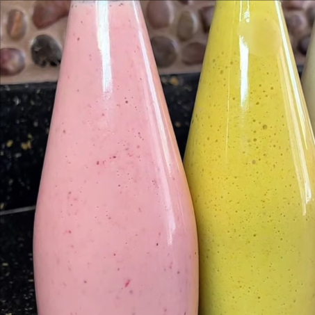 Fruta con Keffir ( Natural Fresa)