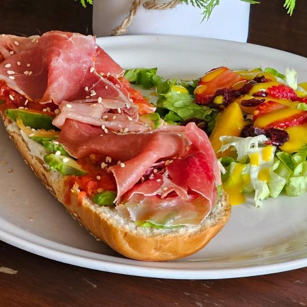 Avocado Toast Jamón serrano
