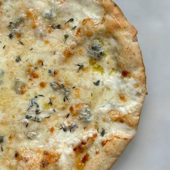PIZZA DE 3 QUESOS MEDIANA