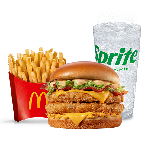 O novo sanduíche é composto por dois empanados com frango, a méquinese, a exclusiva maionese especial com sabor de carne defumada, molho do CBO (o saboroso molho emulsionado com especiarias e derivados lácteos), alface, fatias de bacon, queijo processado sabor cheddar, cebola crispy, tudo isso no pão tipo brioche trazendo uma explosão de sabores pros seus dias de glória, acompanhamento e bebida.