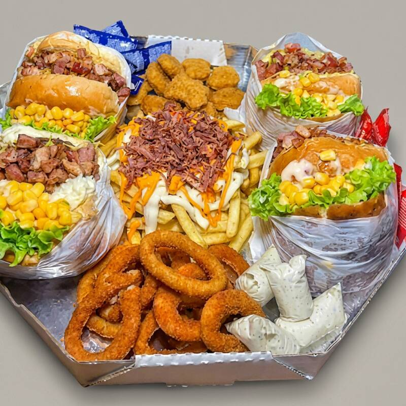 4 Top Bacon + Porção De Fritas Com Cheddar, Cebola Frita + Nuggets