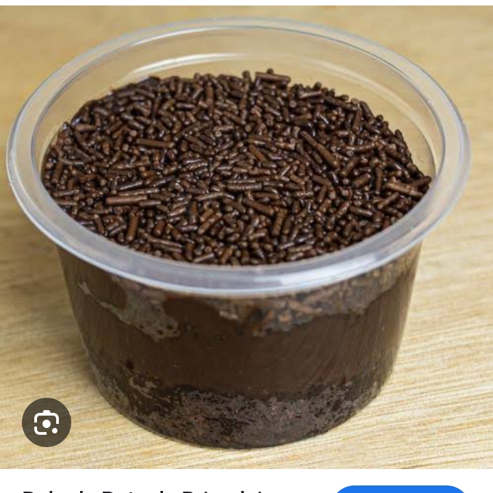 Bolo num pote massa fofinha de chocolate molhadinha com 2 camada generoso de calda de chocolate cremoso uma verdadeira explosão de sabor