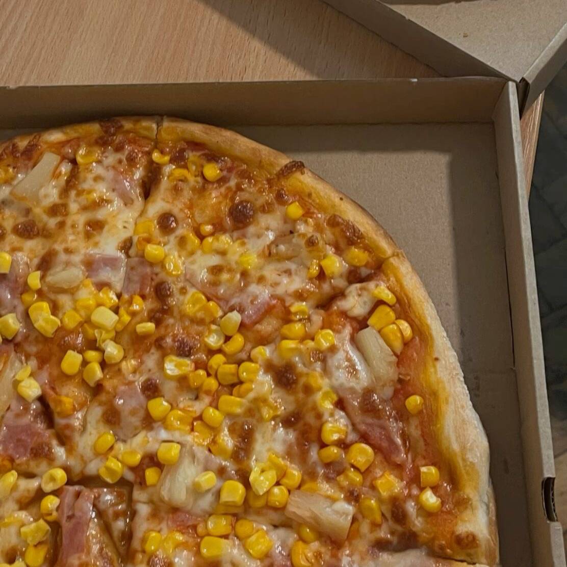 Pizza Familiar Maiz Tocineta