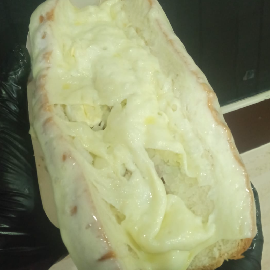 Perro con Huevos