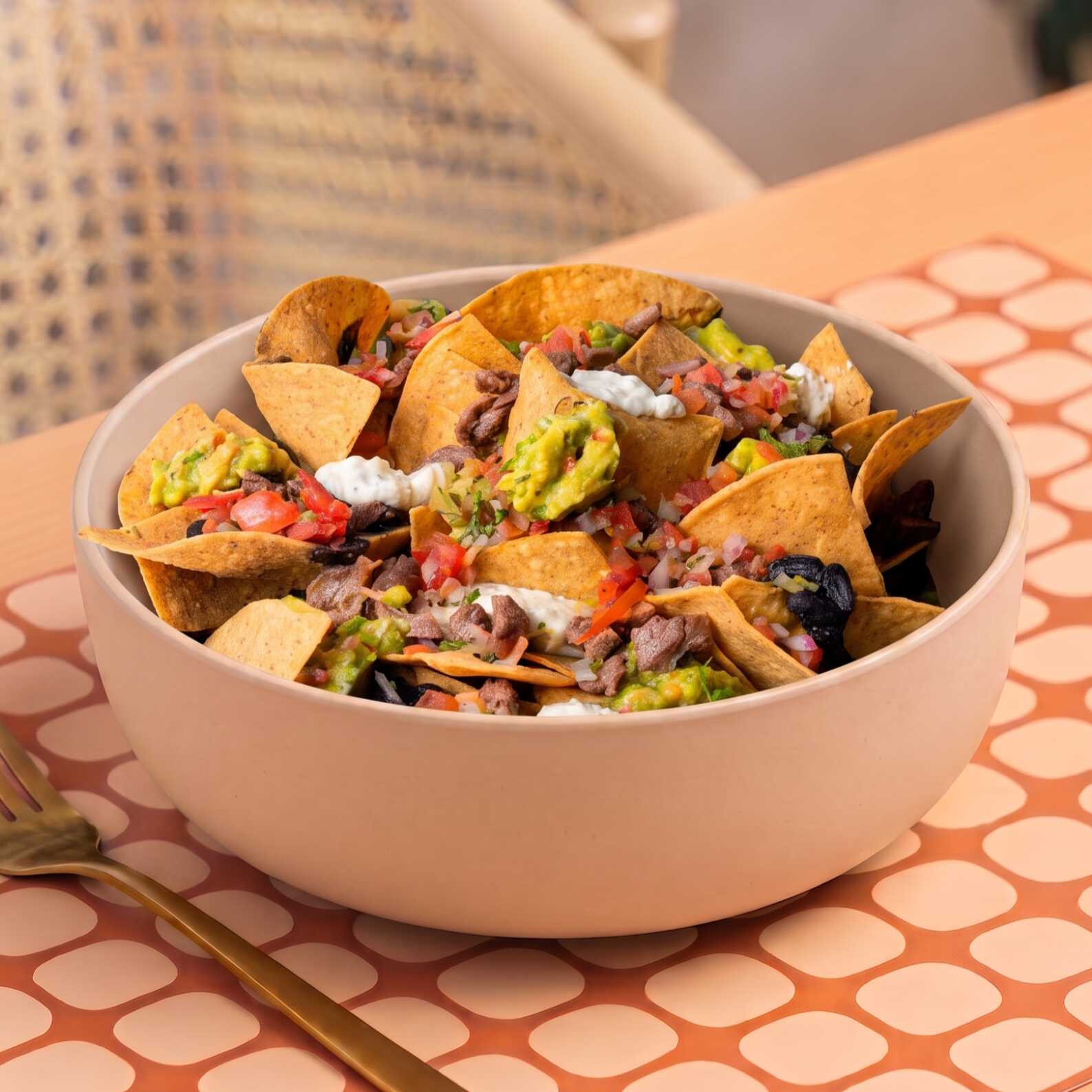 Nachos Carne Bowl
