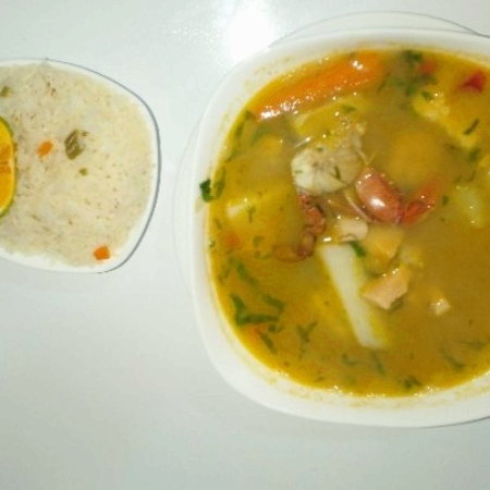 Sopa de Mariscos en Agua