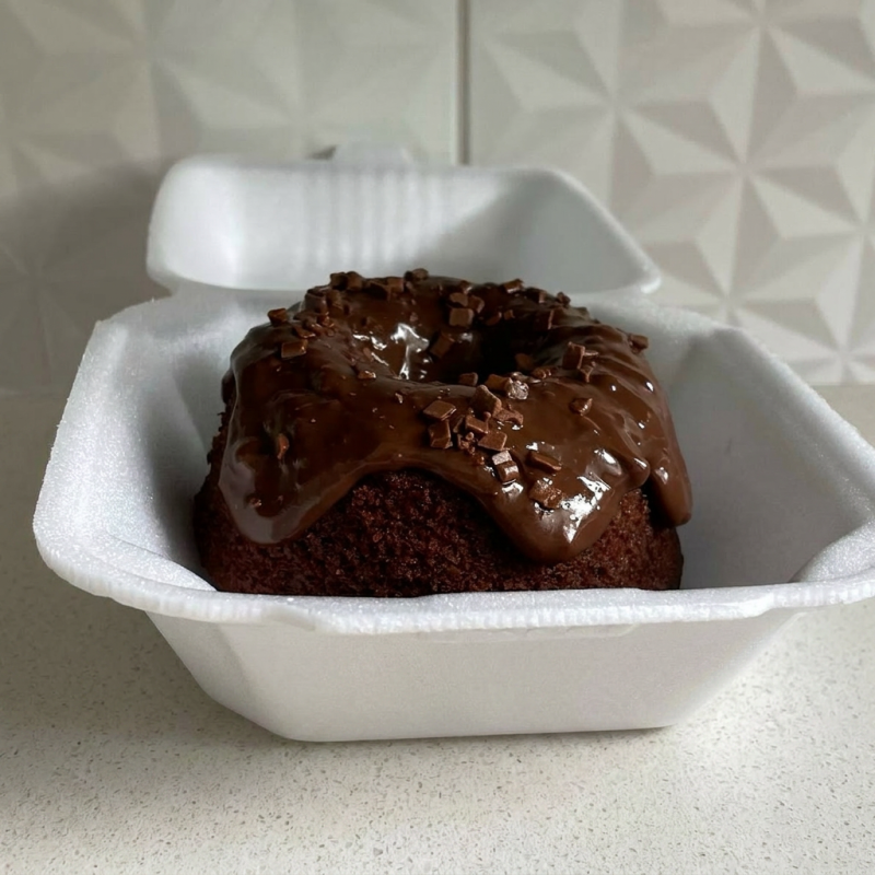 Massa de chocolate e recheio de chocolate