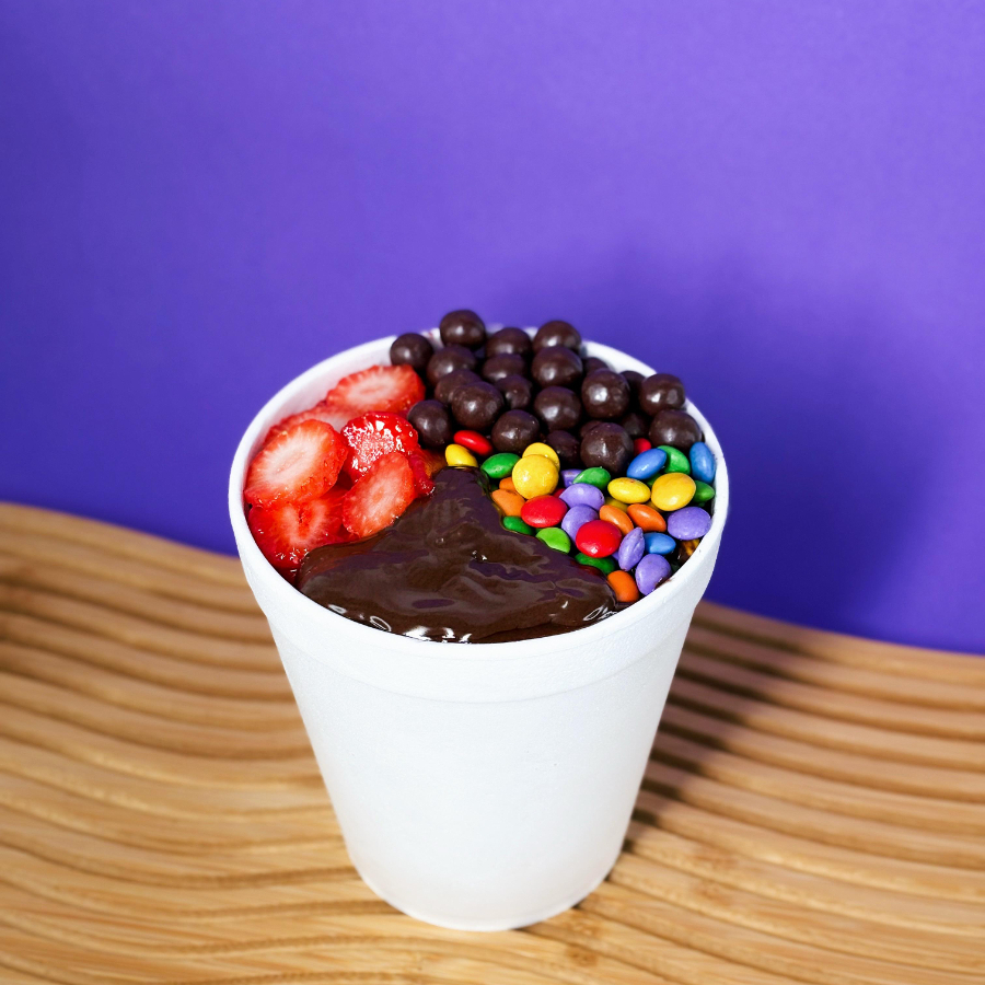 Aproveite 360ML De Açaí Cremoso, Gelado E Saboroso, E Ganhe 4 Acompanhamentos Grátis Para Montar Do Seu Jeito. Mais Sabor, Mais Cremosidade E Muito Mais Vantagem Em Cada Colherada.