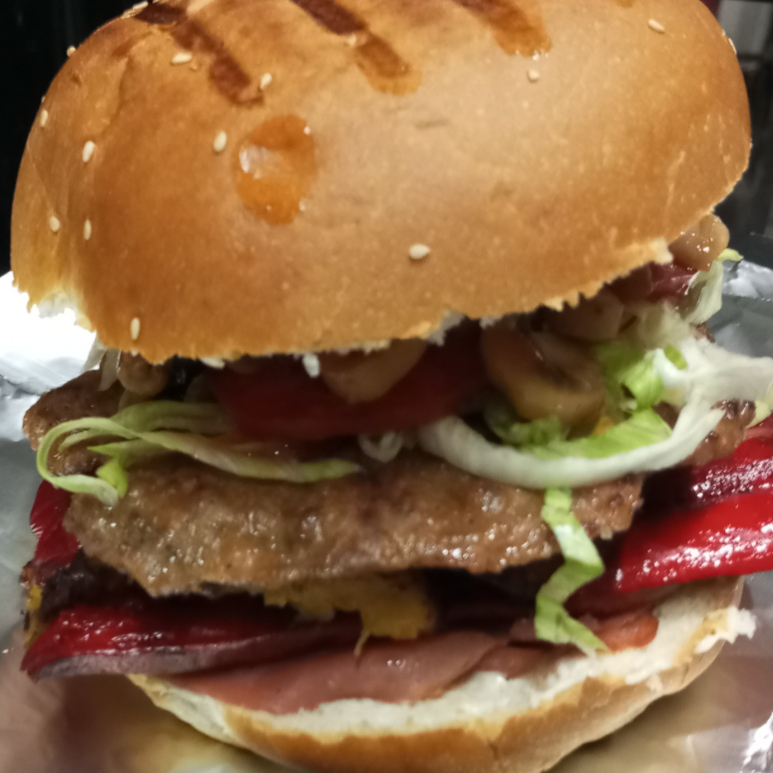 CHARLY BURGUERS JR DOBLE CARNE