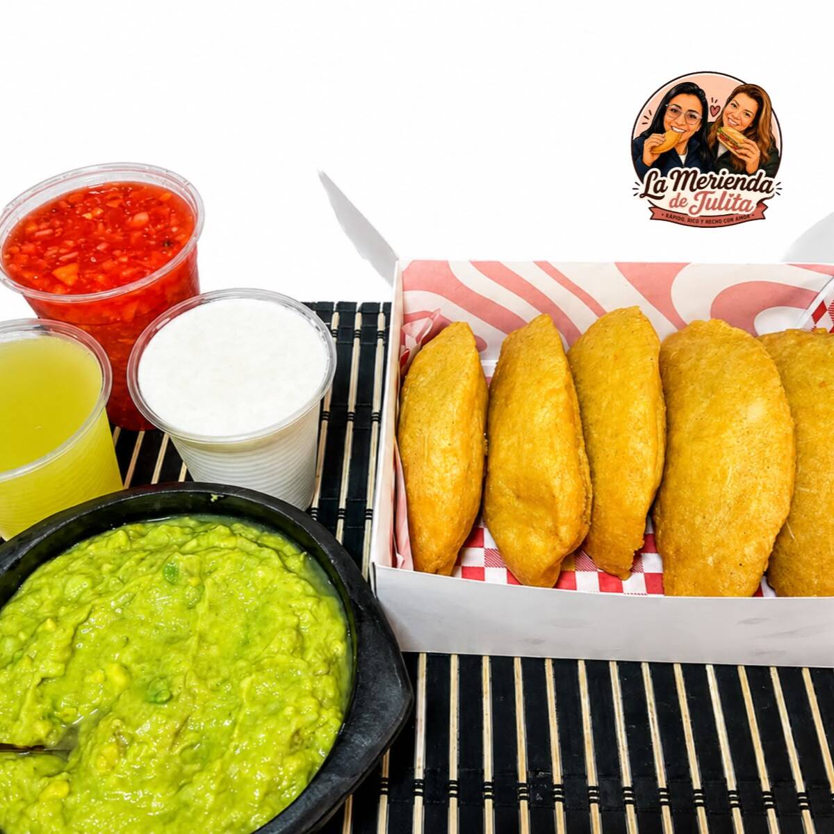 Empanadas con Bebidas