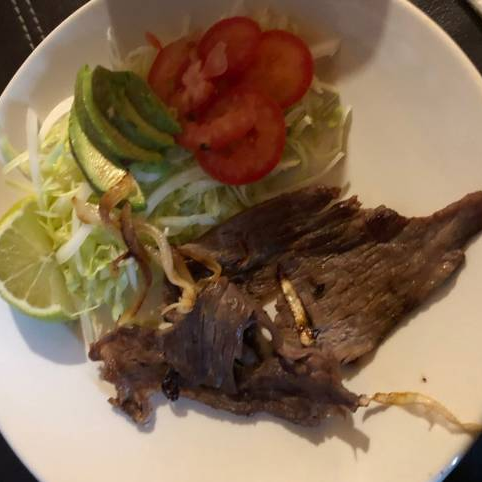 Tasajo Encebollado