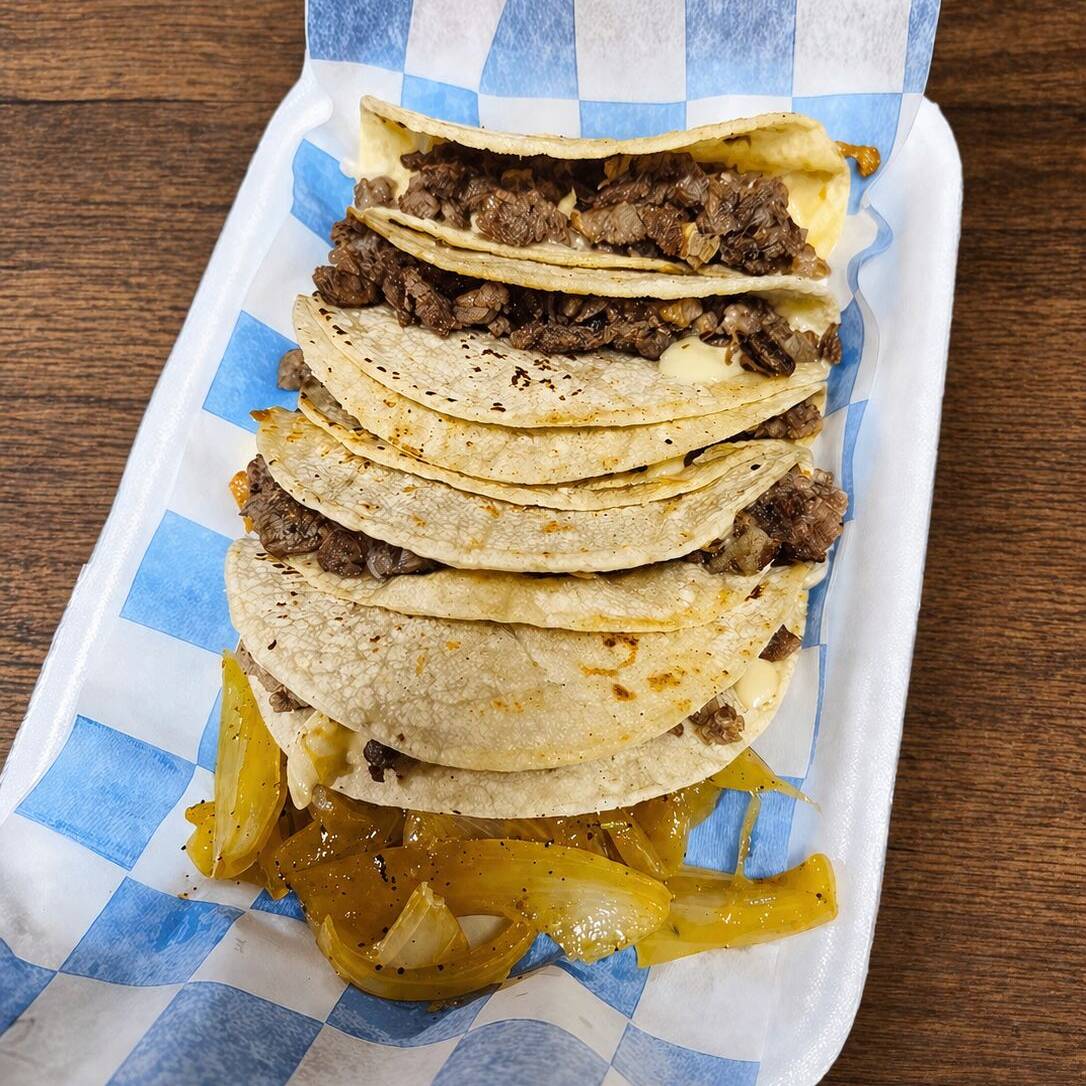 Tacos de Carne Asada en Maiz