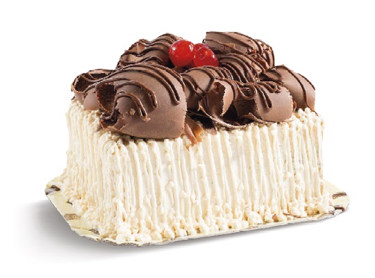 Bolo de chocolate, recheios de mousse de leite em pó, creme de avelã, cobertura de mousse branca, raspas de chocolate ao leite, creme de avelã, castanhas de caju e cerejas.