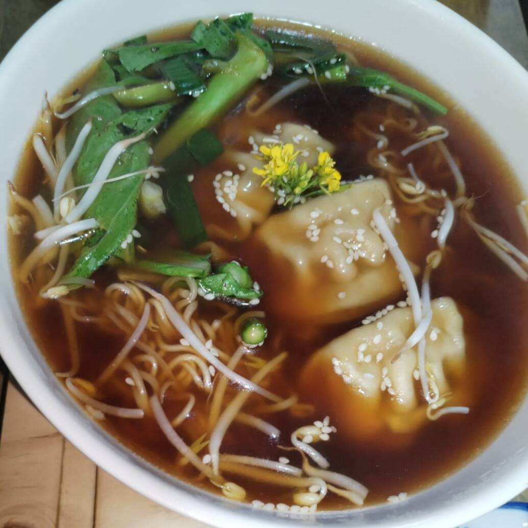 Sopa de Gyozas