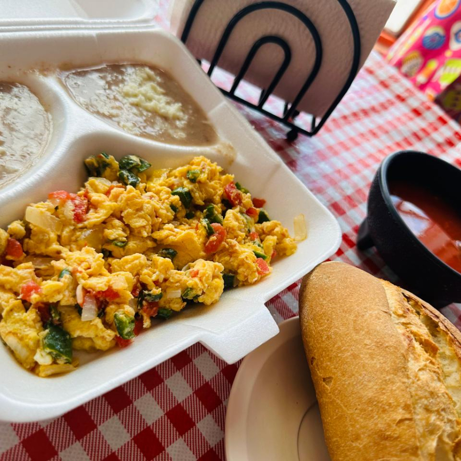 Huevos A La Mexicana