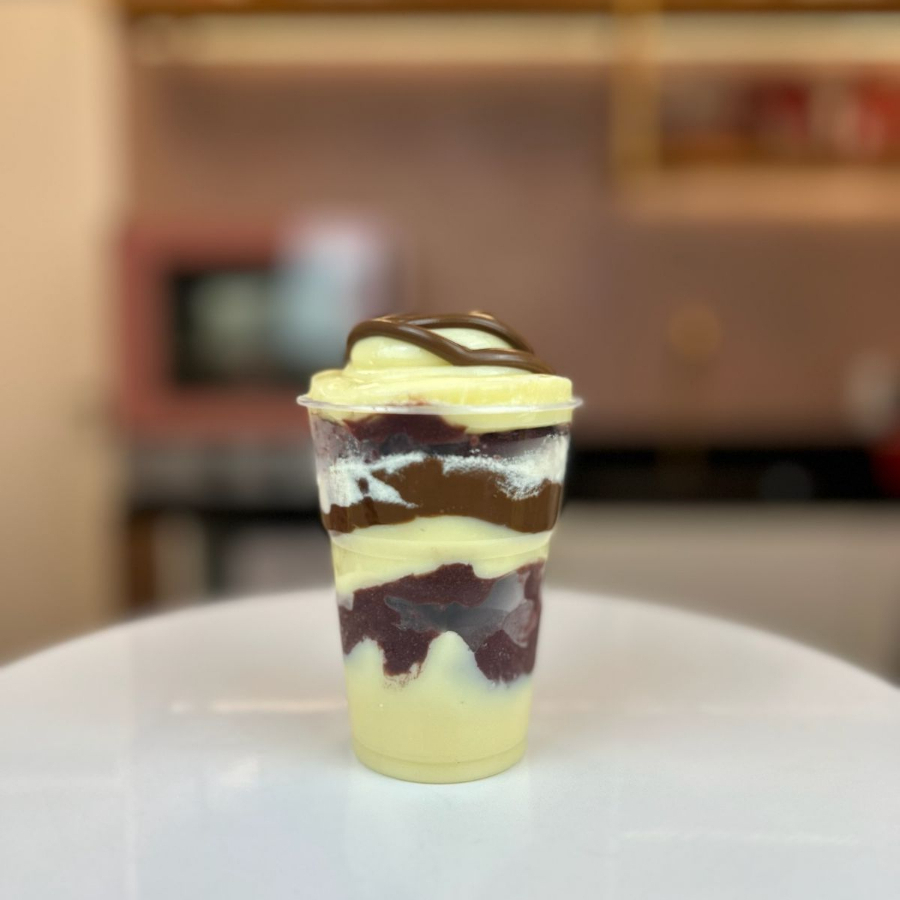 copo de 200ml, delicioso açai cremoso com camadas de brigadeiro de ninho e nutella, com leite ninho em pó. não fazemos alterações).