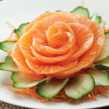 8 Sashimi em formato de rosa