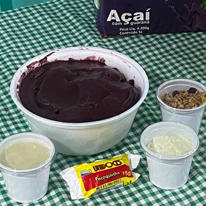 Açaí cremoso da Mexicaletas, servido em potinho de 500ml com 400g de açaí! 💜😍
Acompanha 4 acompanhamentos grandes:
🥛 Leite em pó
🥄 Leite condensado
🌾 Granola
🥜 Paçoca
Os acompanhamentos são enviados separadamente em potinhos de 60ml, para você colocar do seu jeitinho!