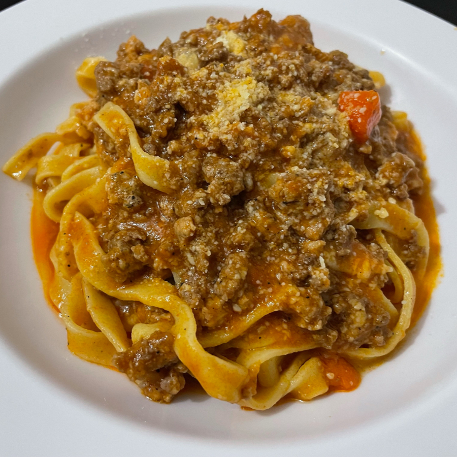 FETTUCCINE AL RAGU'