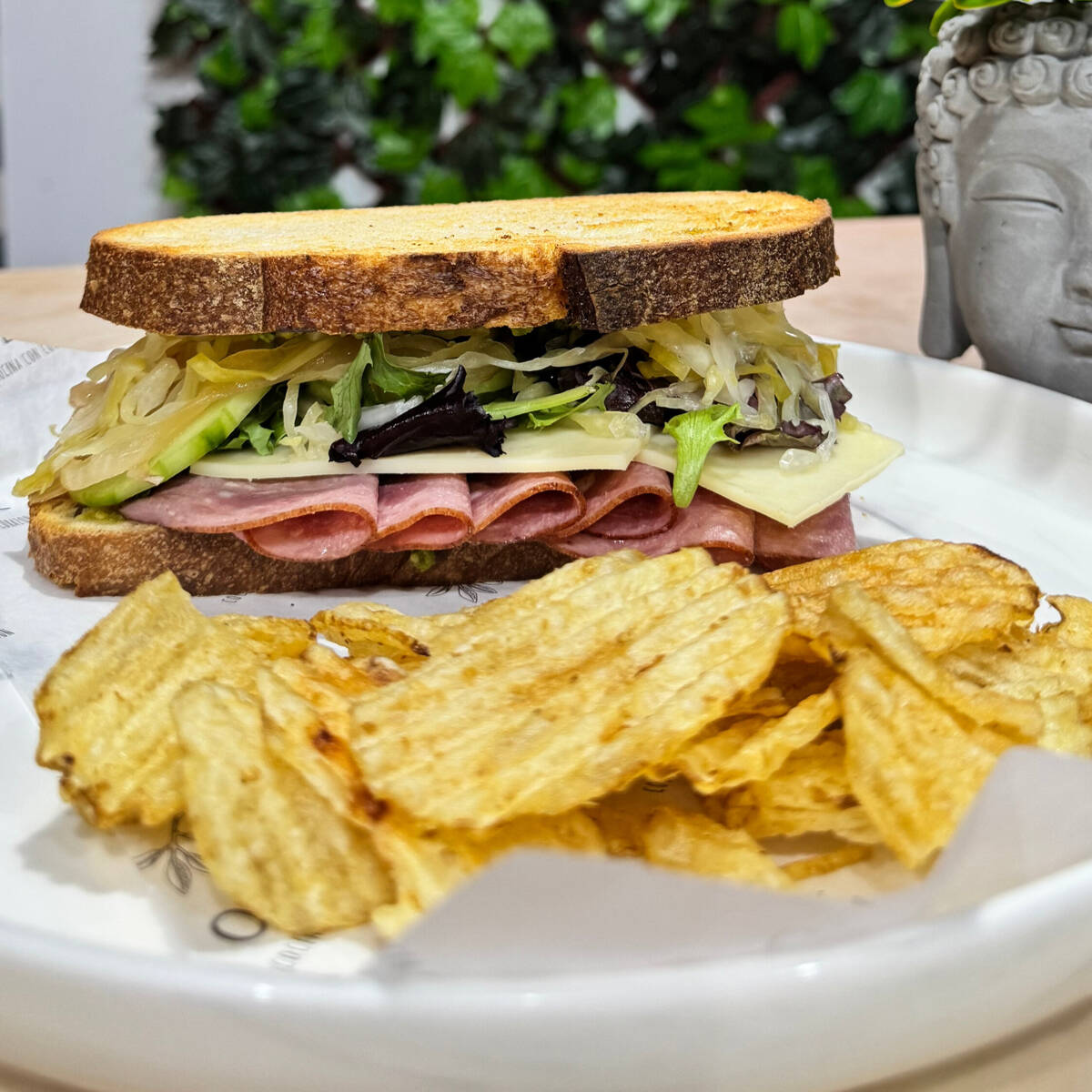 Arma Tu Sadwich