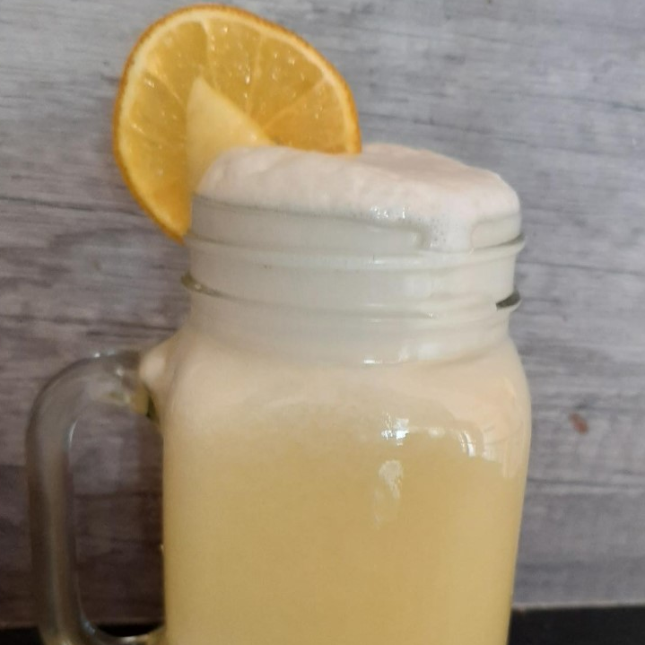 Jugo Naranja y Piña