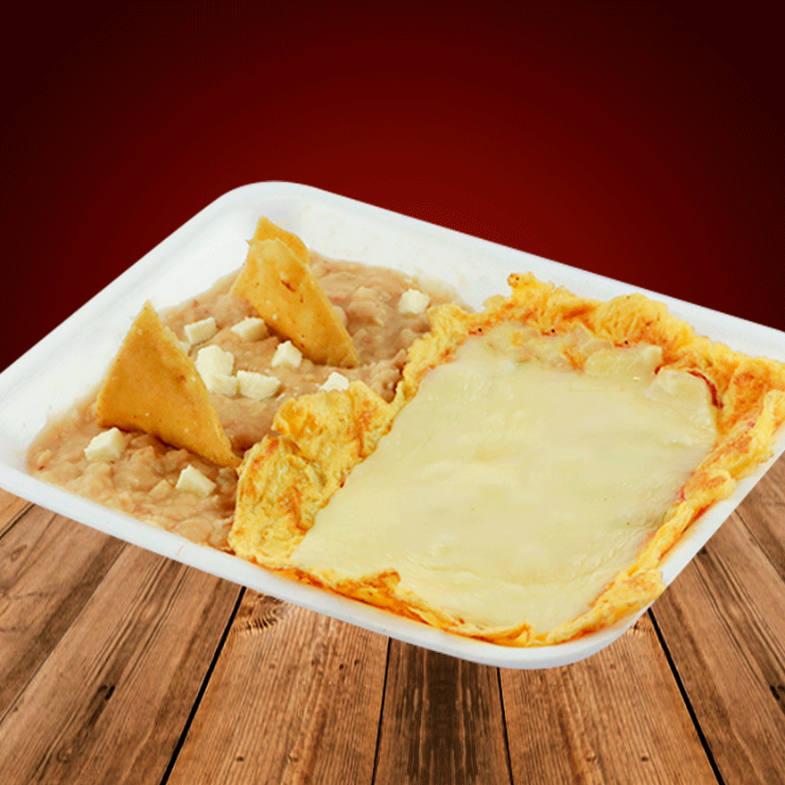 Omelet Con Jamón, Queso Y Frijoles