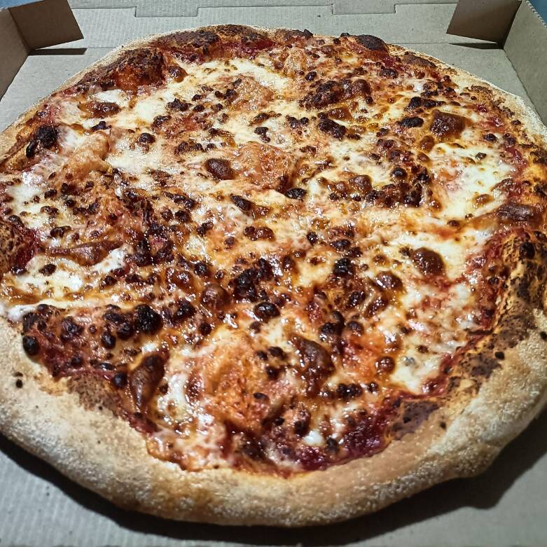 FADI PIZZA 3 QUESOS (Parmesano, Monterrey, Mozzare