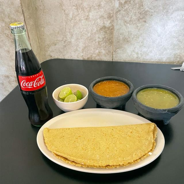 QUESADILLA DE PICADILLO
