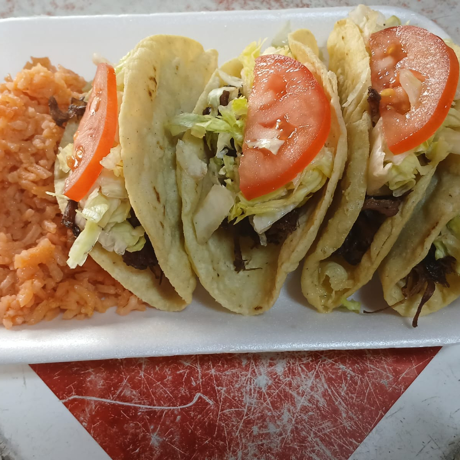 TACOS DE DESHEBRADA DORADOS