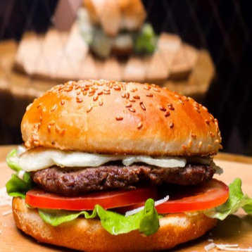 HAMBURGUESA CLASICA